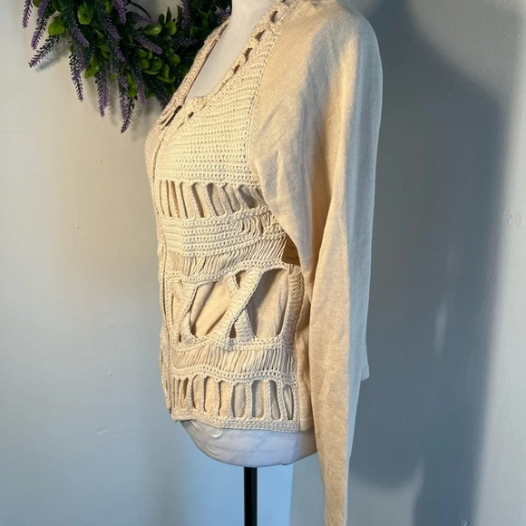 Chicos,1,(US M) Long sleeve front zip open embroidered linen /viscose cardigan - Picture 4 of 8